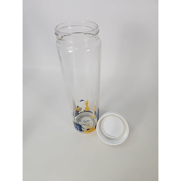 Starbucks You Are Here New York City 18.5 Oz Reusable Glass Water Bottle - Picture 9 of 11